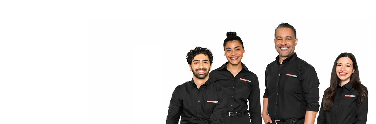 Mobilists together smiling